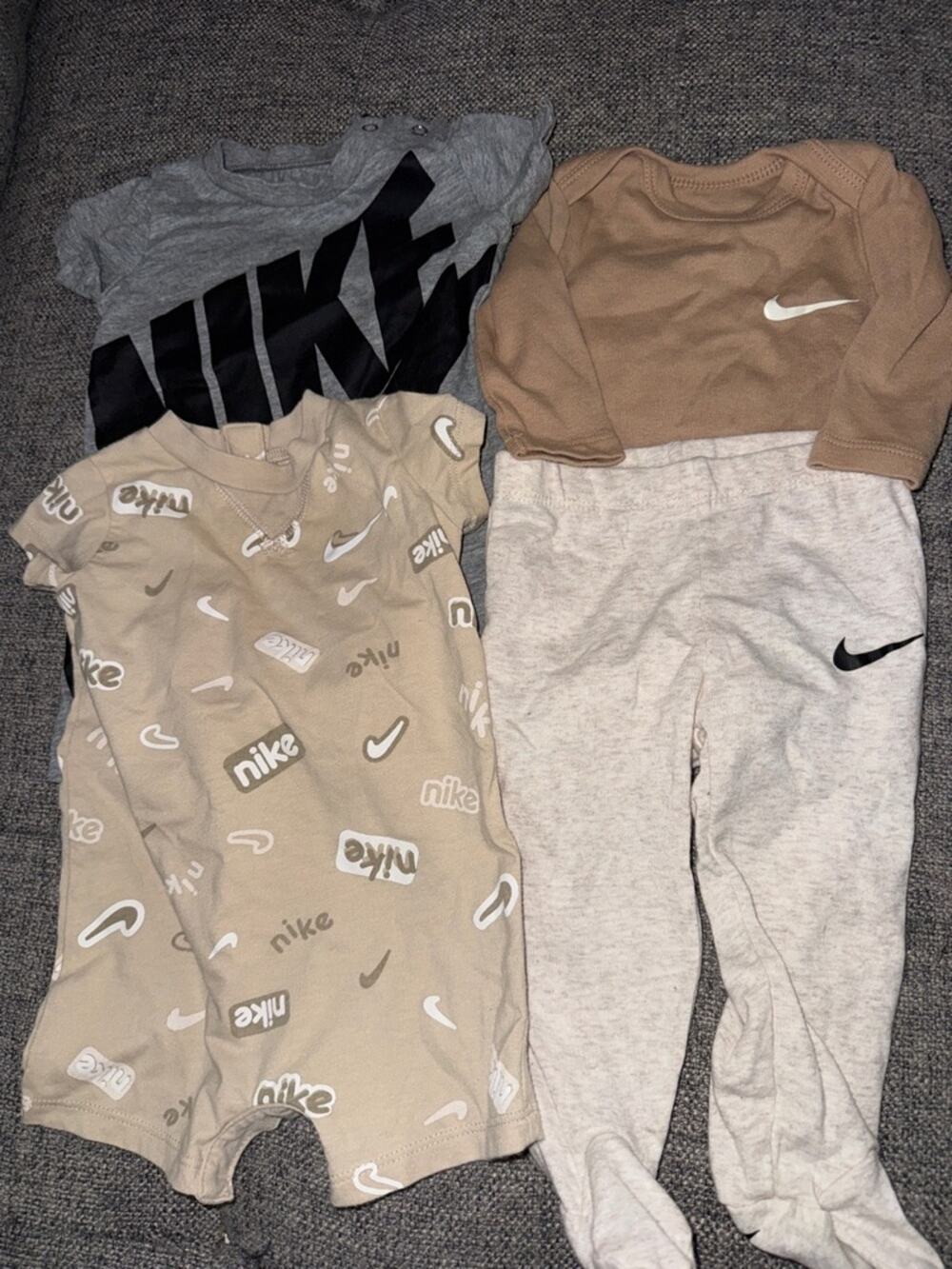 Nike 3 month old gender neutral boy body suit bundle. 4 item bundle